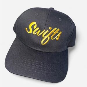 NWOT Swifts hat